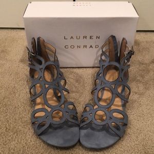 Lauren Conrad Light Blue Sandals w/ Circle Pattern